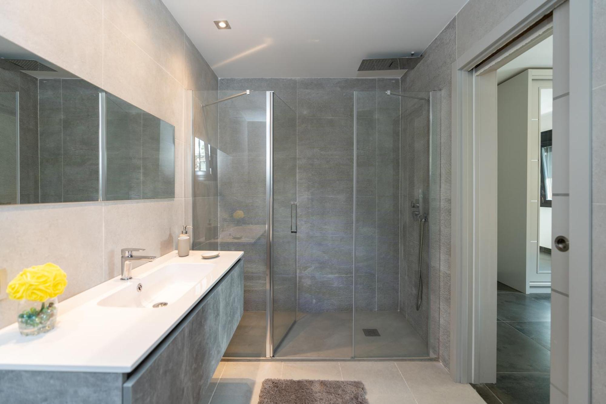 Newly Renovated 6 Bdrm Grand W Pool And Views Appartement Marbellac