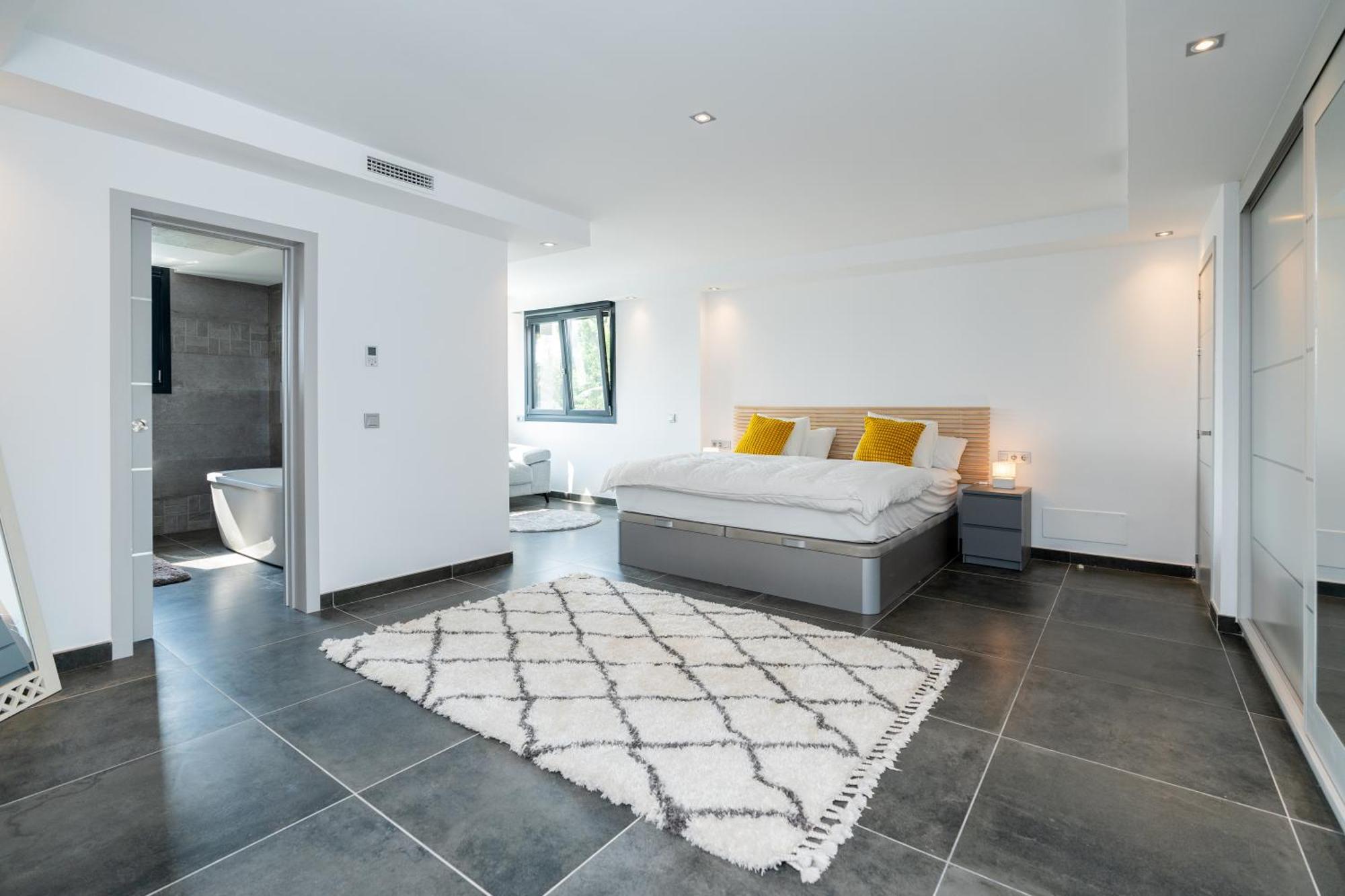 Appartement Newly Renovated 6 Bdrm Grand W Pool And Views Marbellac