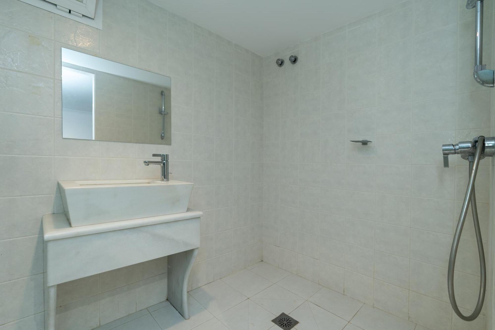 Appartement Newly Renovated 6 Bdrm Grand W Pool And Views